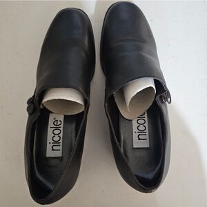 Nicole black leather uppe shoes Women's 7.5 " Paula" Pre-owned